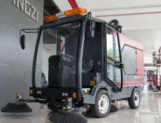 掃地車邊刷日常怎么清理？麻不麻煩